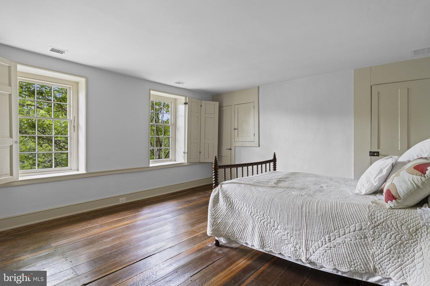 639 Church Road photo 46