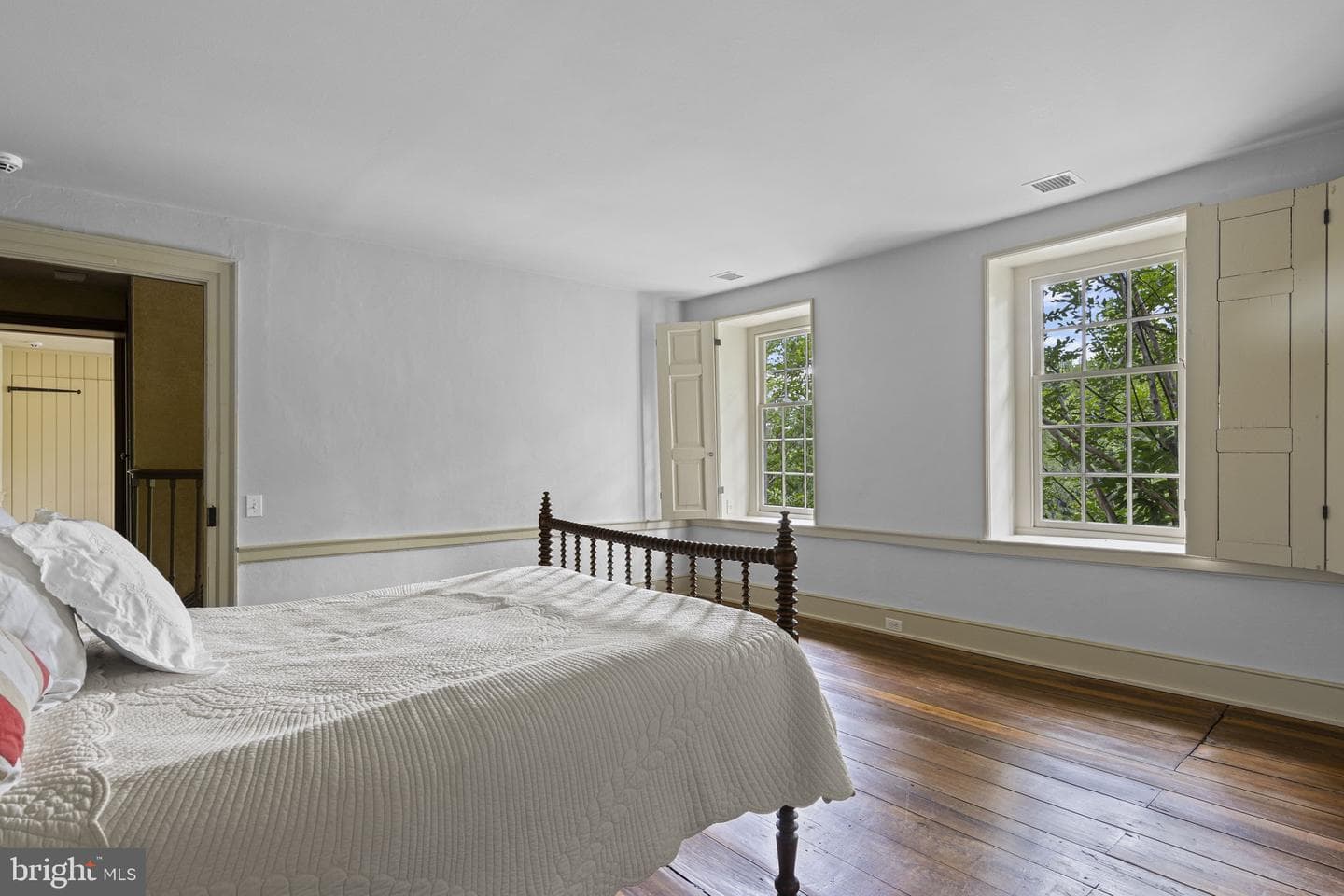 639 Church Road photo 47