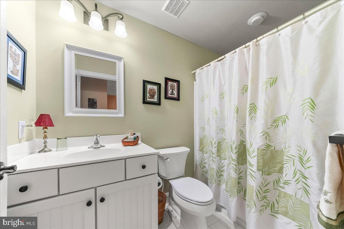 135 Reynolds Lane photo 33
