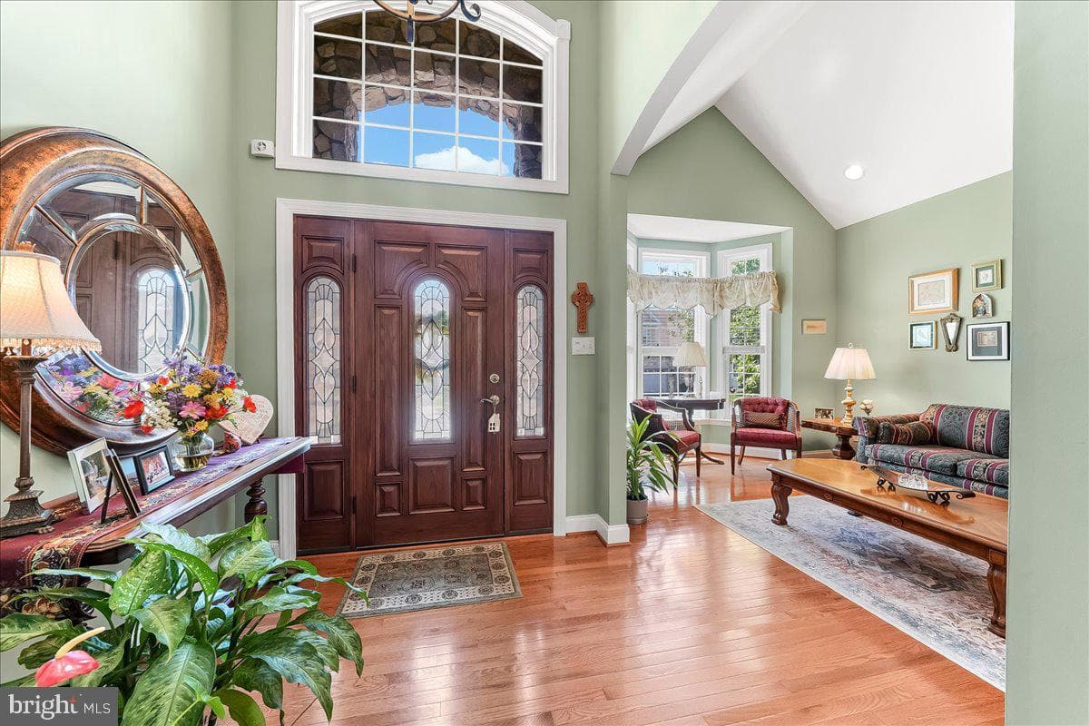 135 Reynolds Lane photo 4