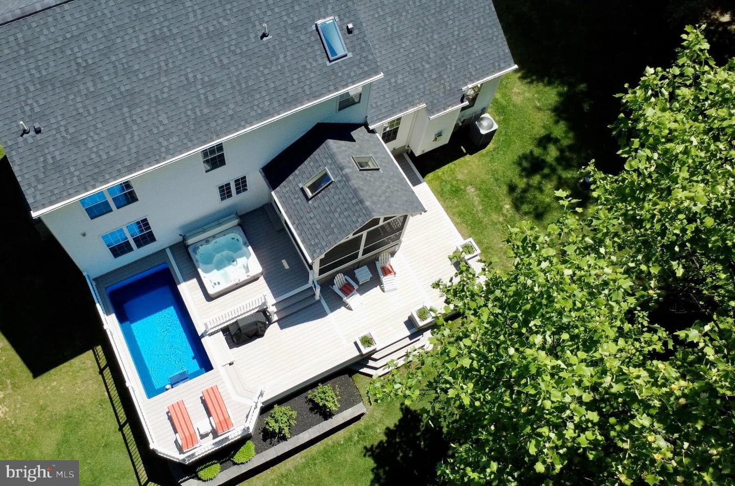 25 Dougherty Drive photo 2