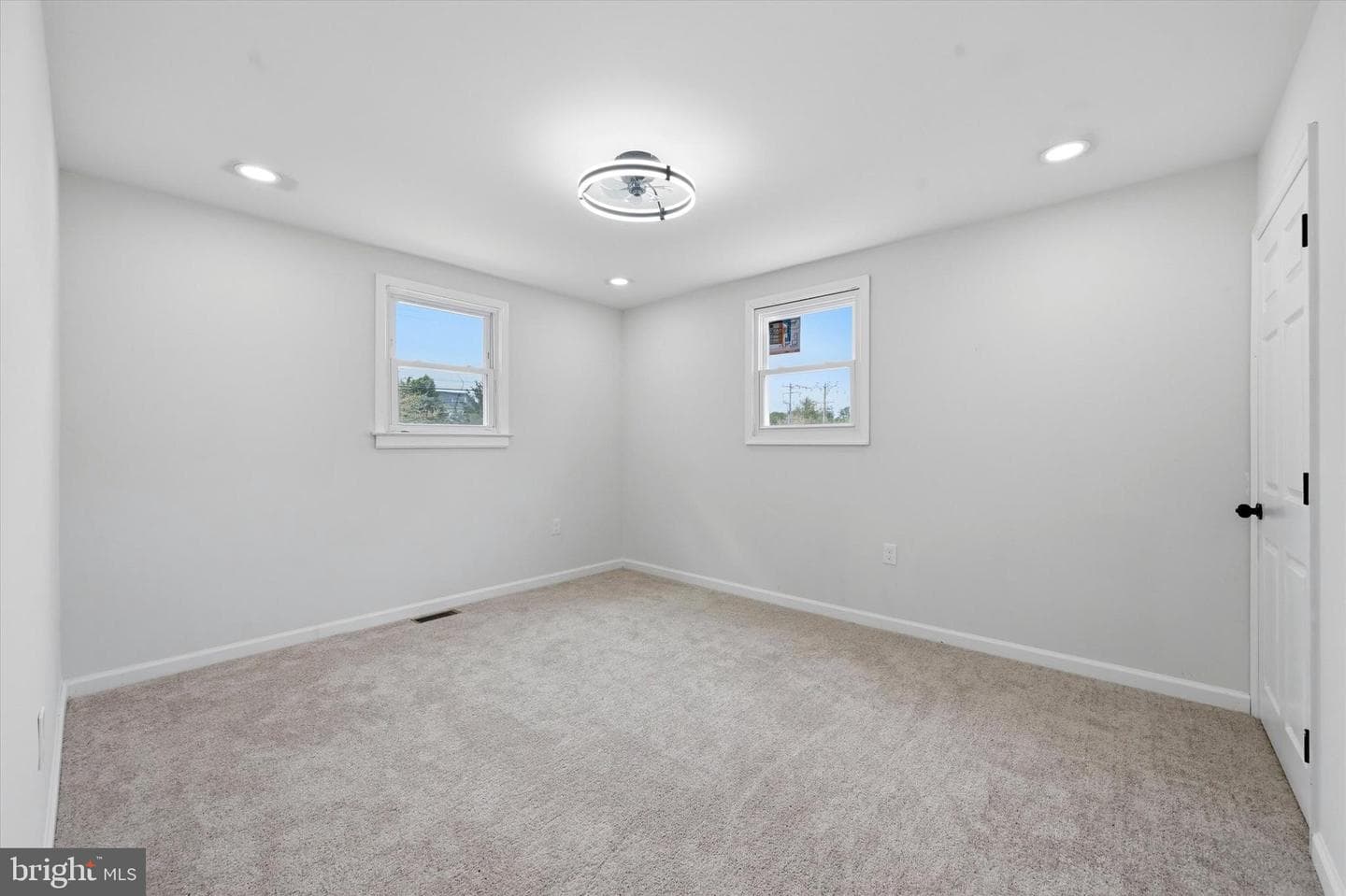 155 Glencrest Road photo 15