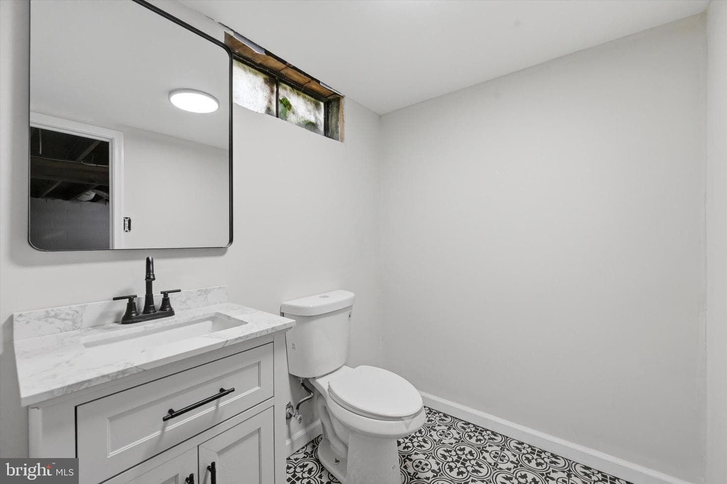 155 Glencrest Road photo 19