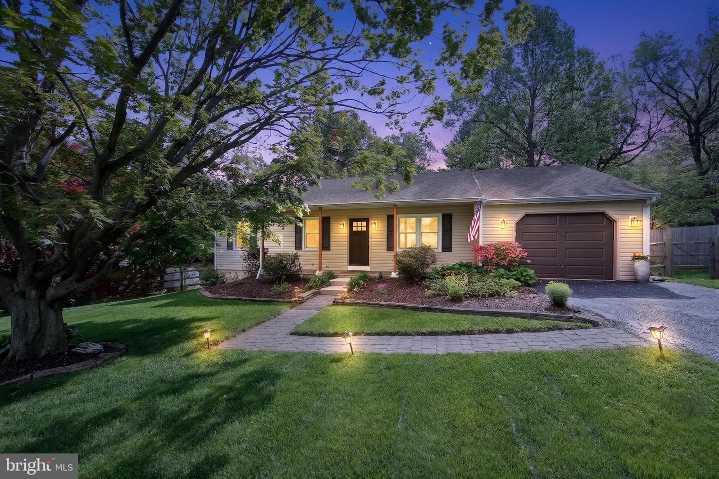 12 Lynn Boulevard