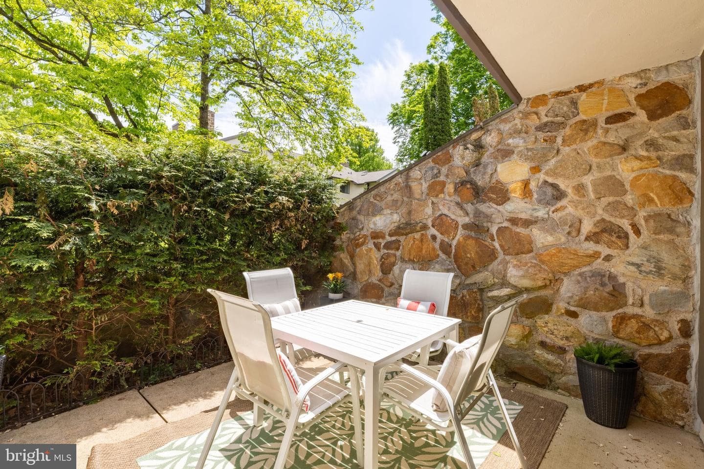 75 Oak Knoll Drive #75 photo 3