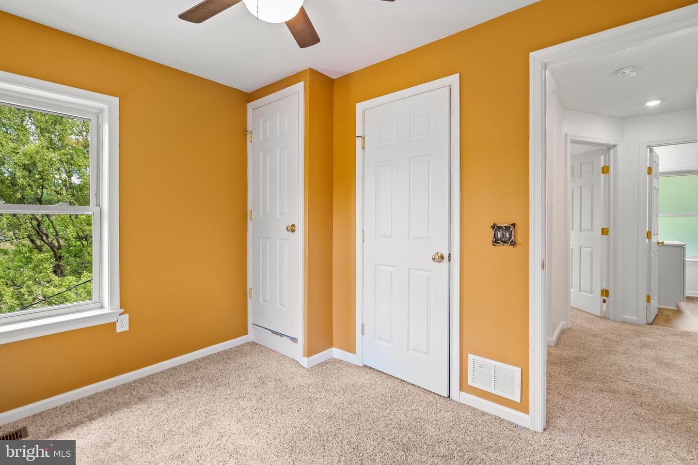 61 Bradley Avenue photo 25