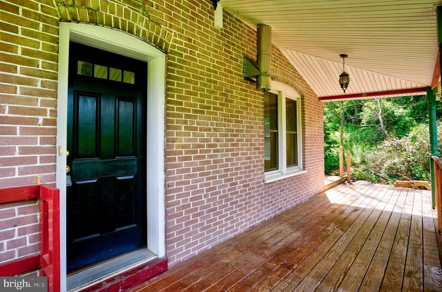 61 Bradley Avenue photo 3