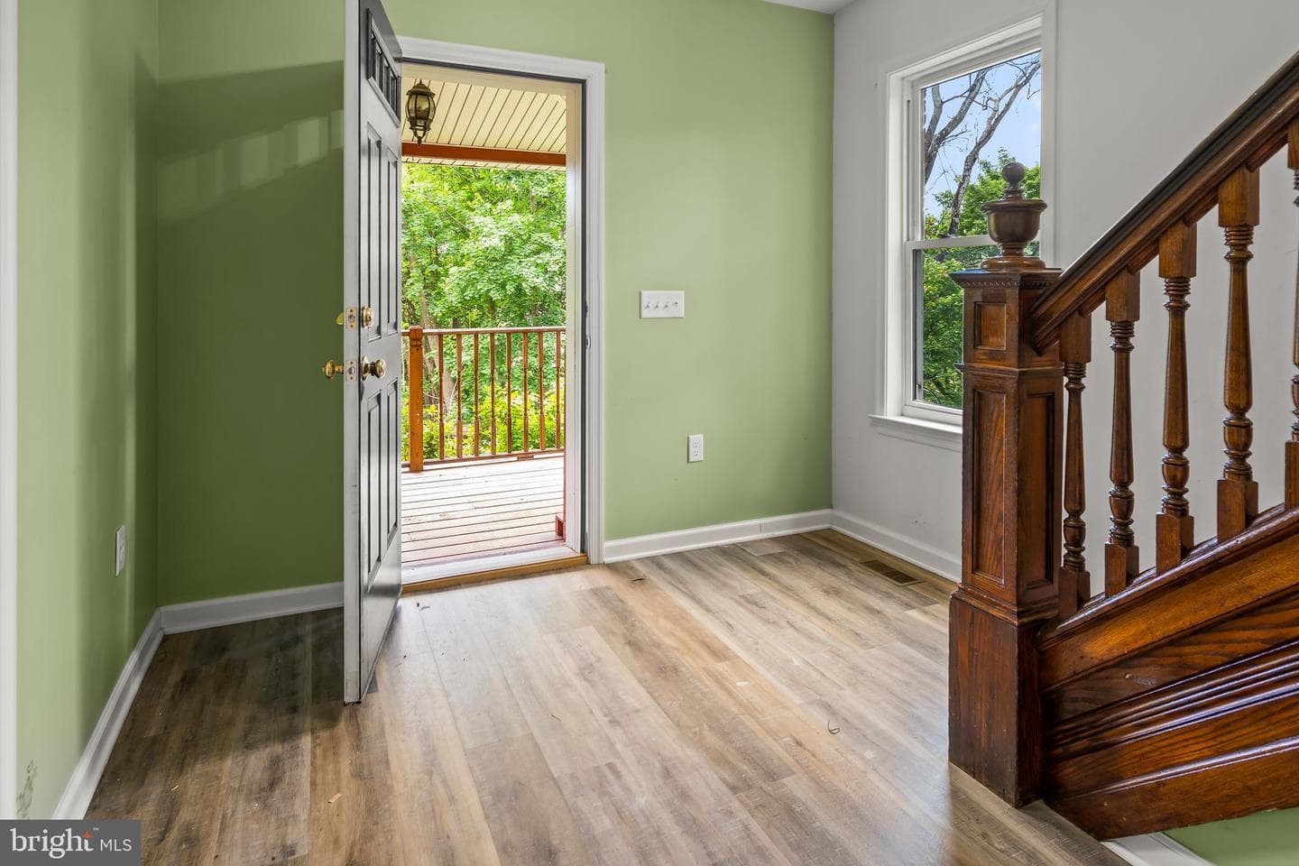 61 Bradley Avenue photo 4
