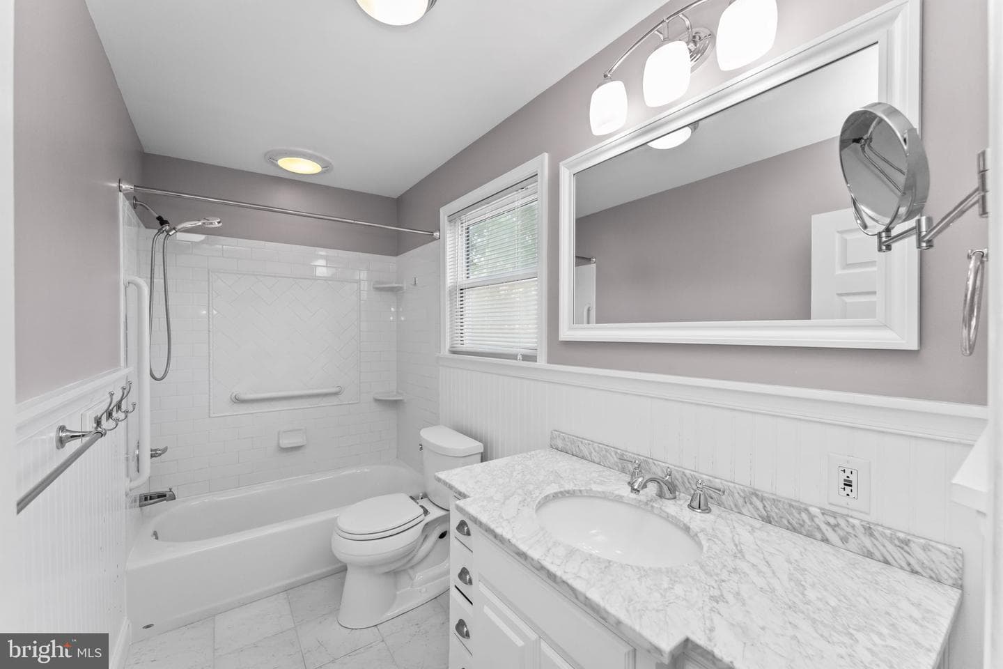 208 Concord Avenue photo 14