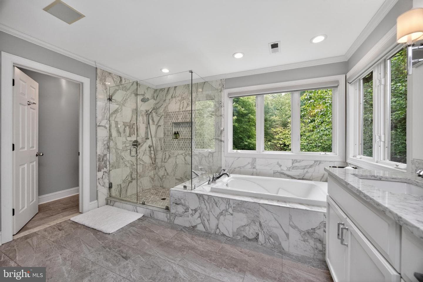 1198 Avonlea Circle photo 68