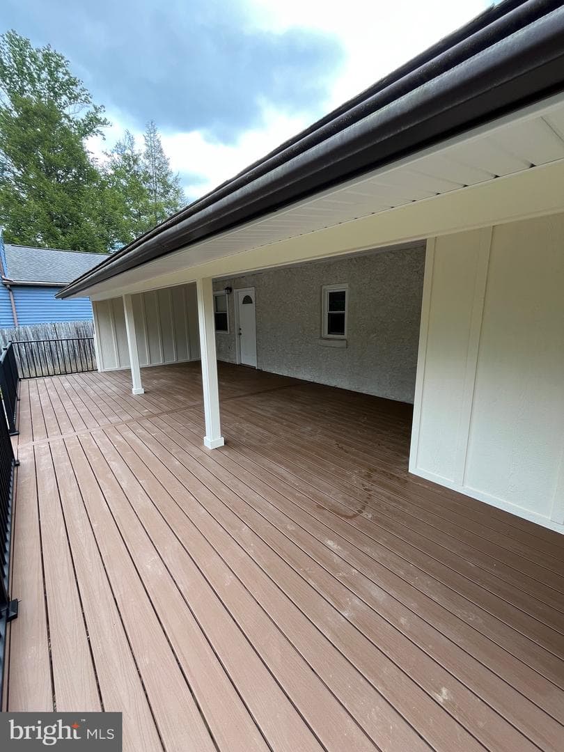 320 Oaklyn Road photo 9