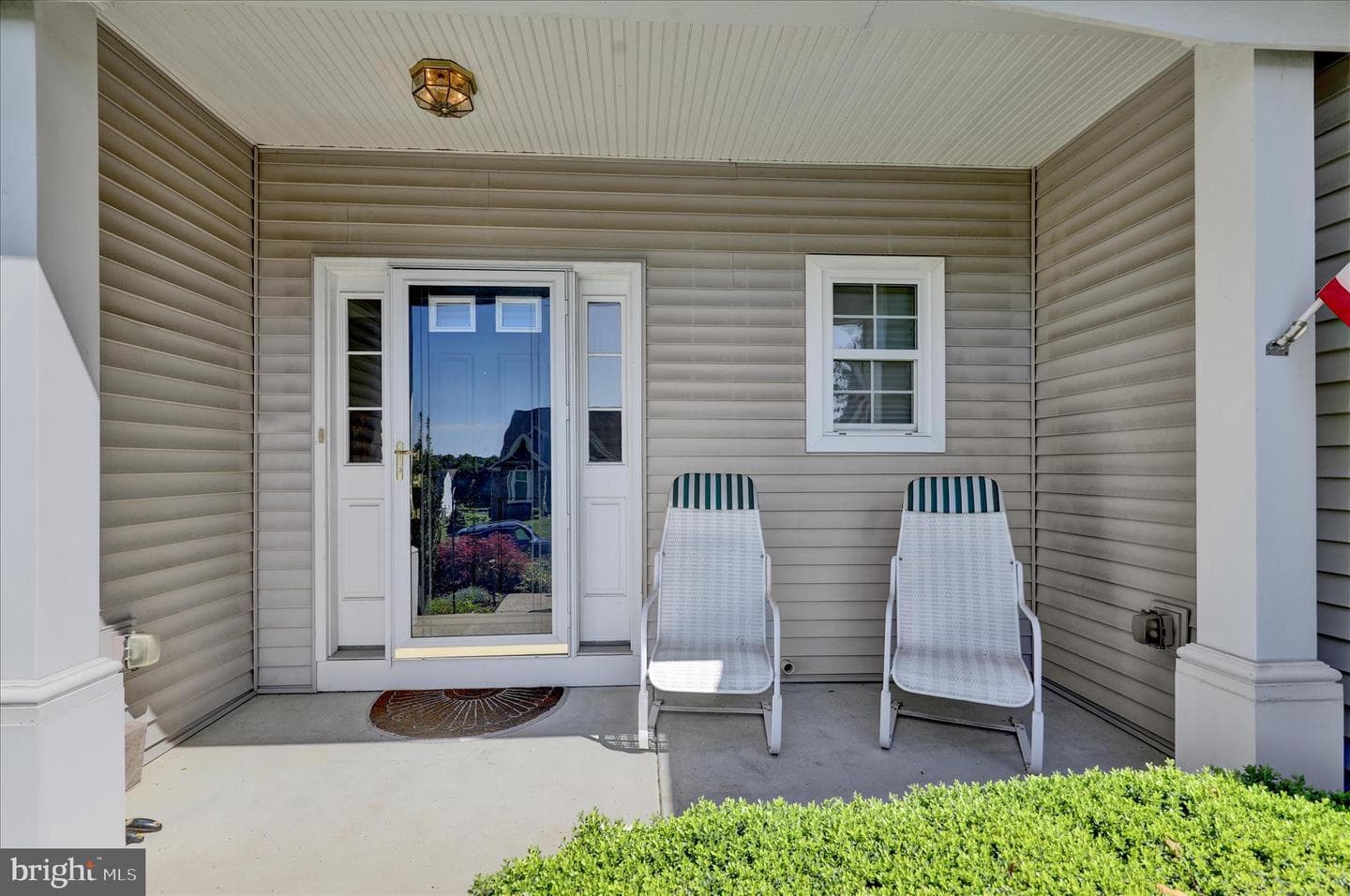 645 Martin Dr photo 37