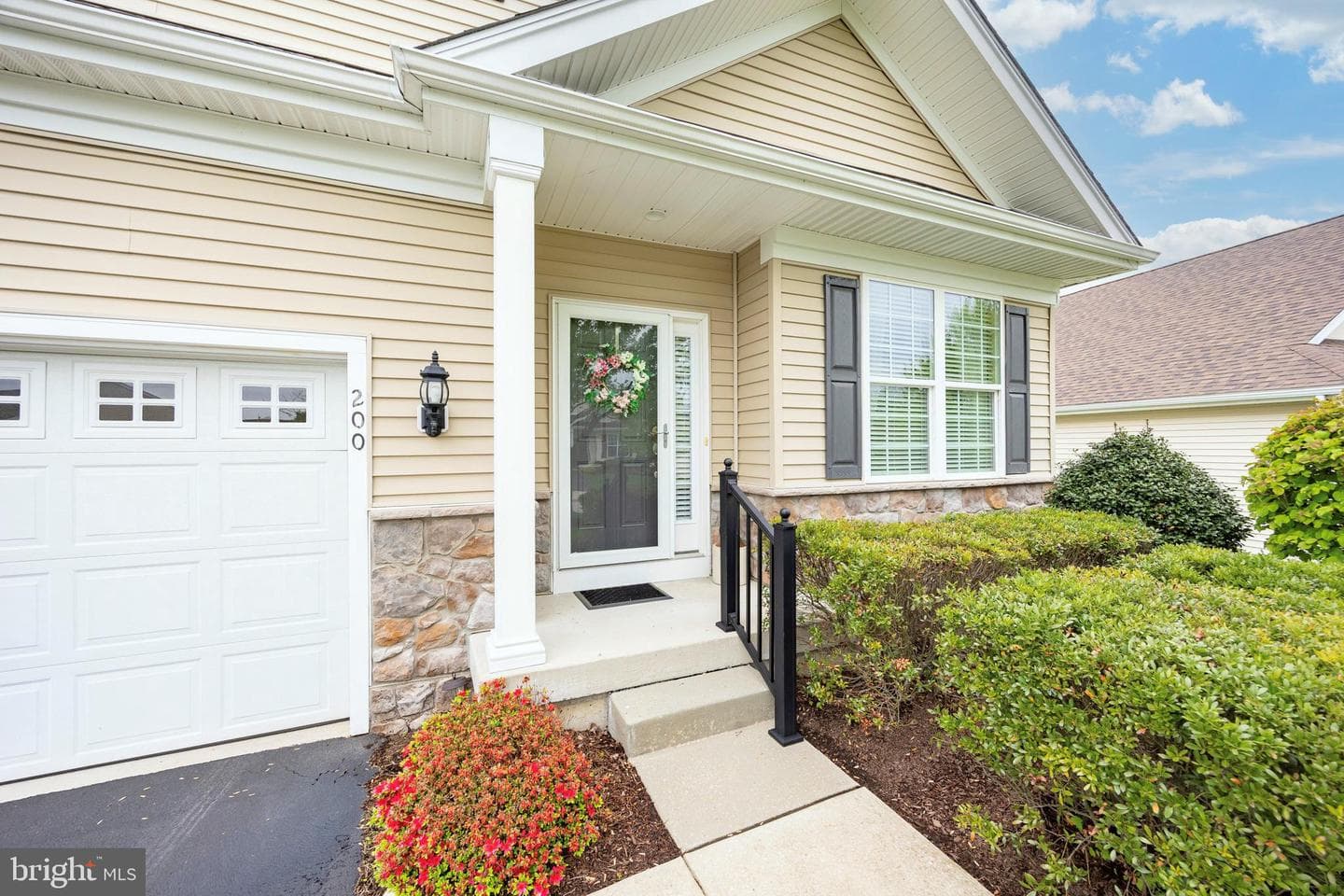 200 Gaston Lane photo 3