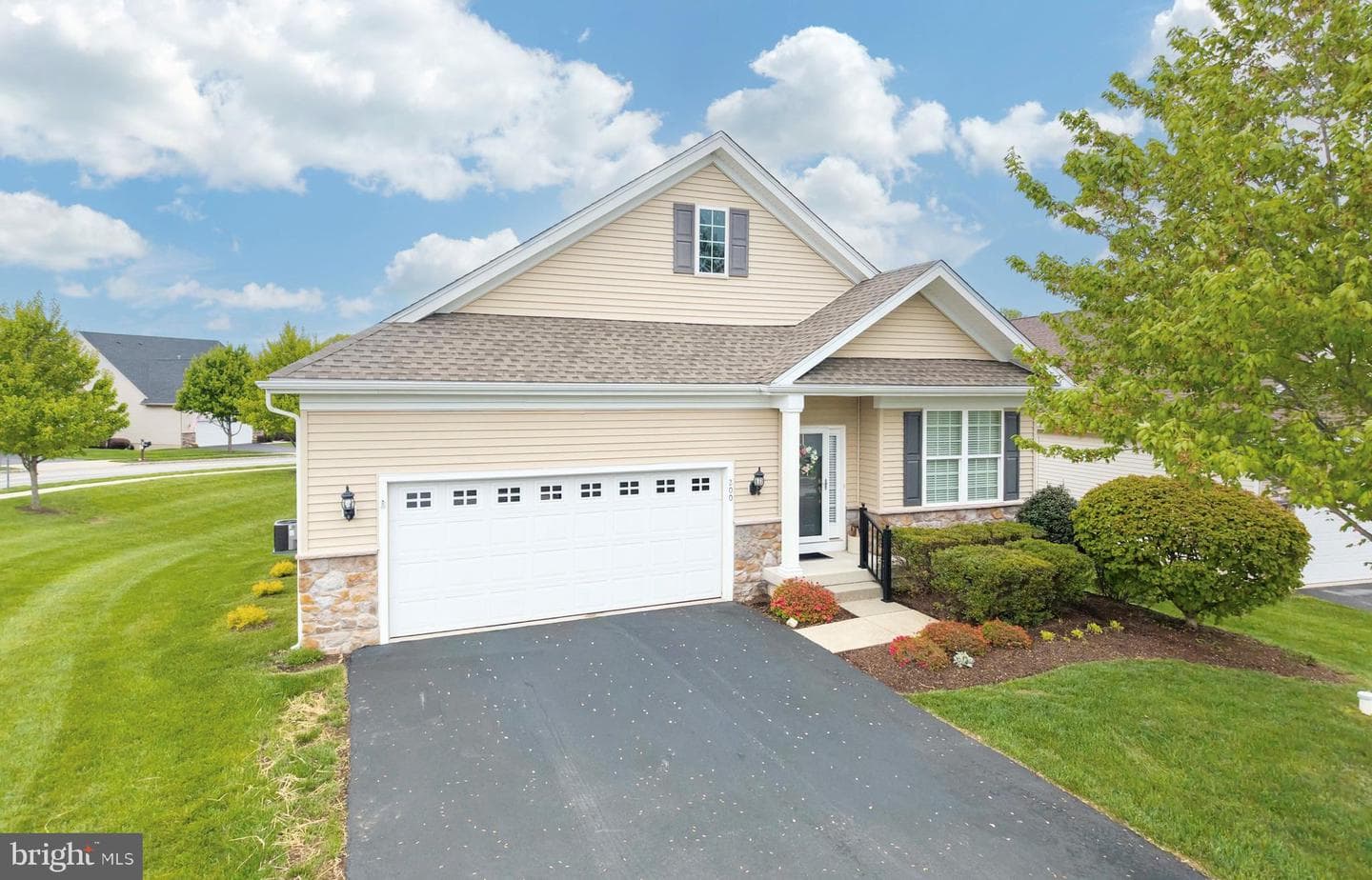 200 Gaston Lane photo 32