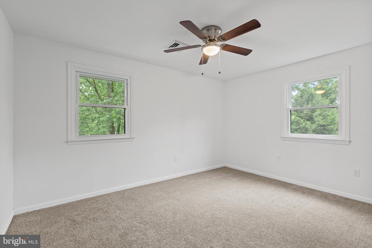11 Prince Edwards Drive photo 30
