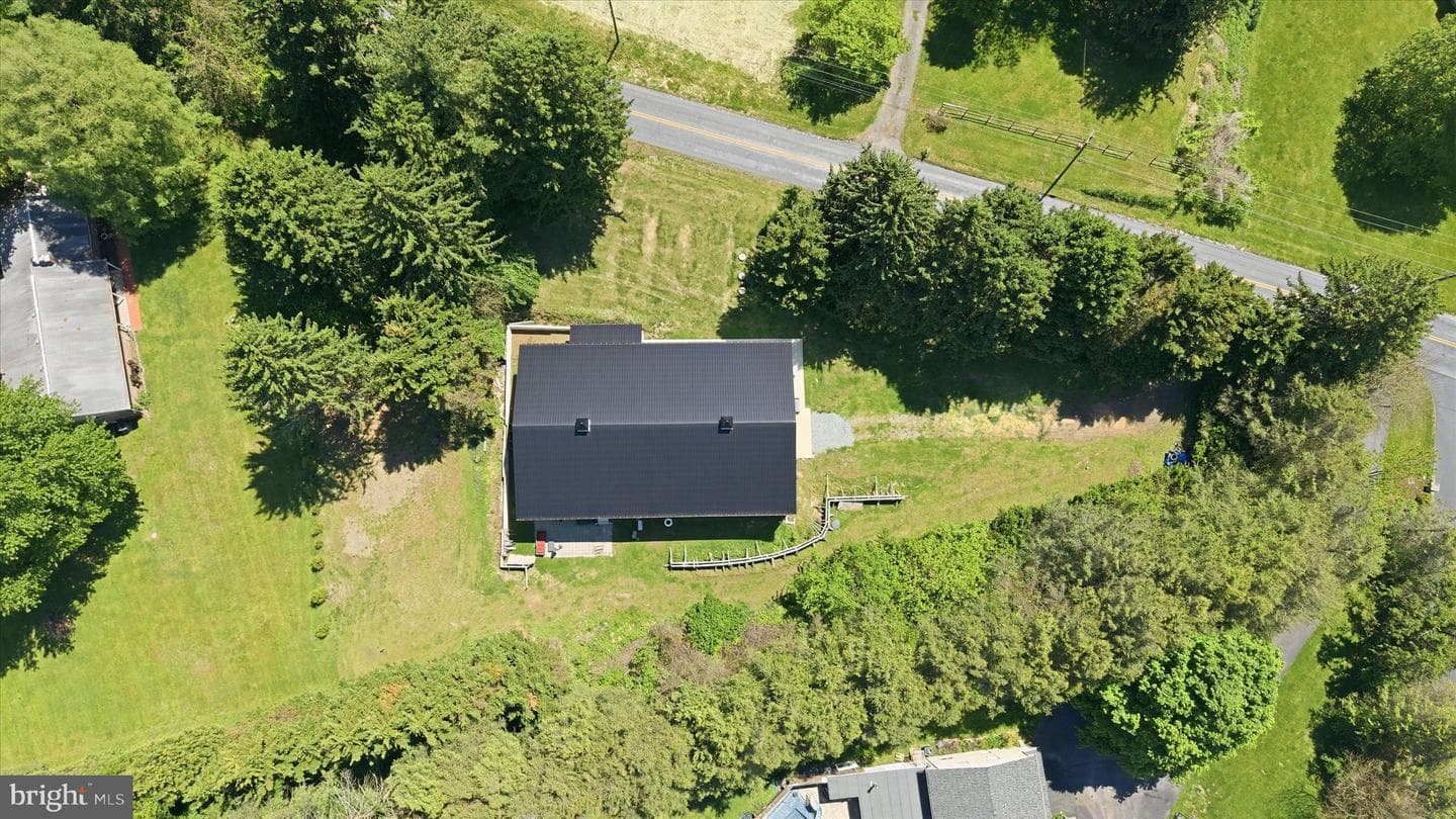 238 Buttonwood Road photo 49