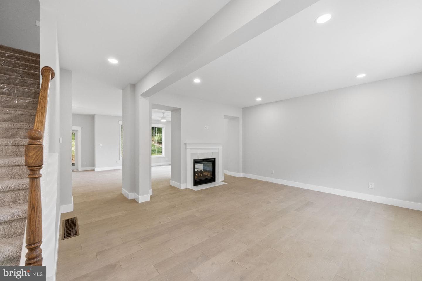 77 Spring Road photo 14