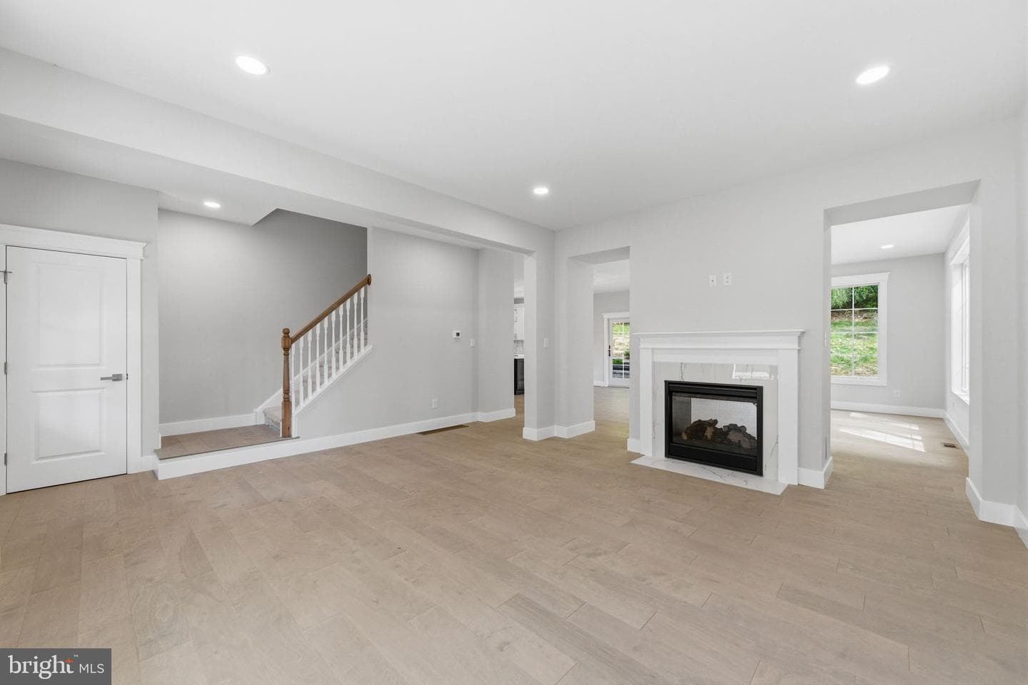 77 Spring Road photo 17