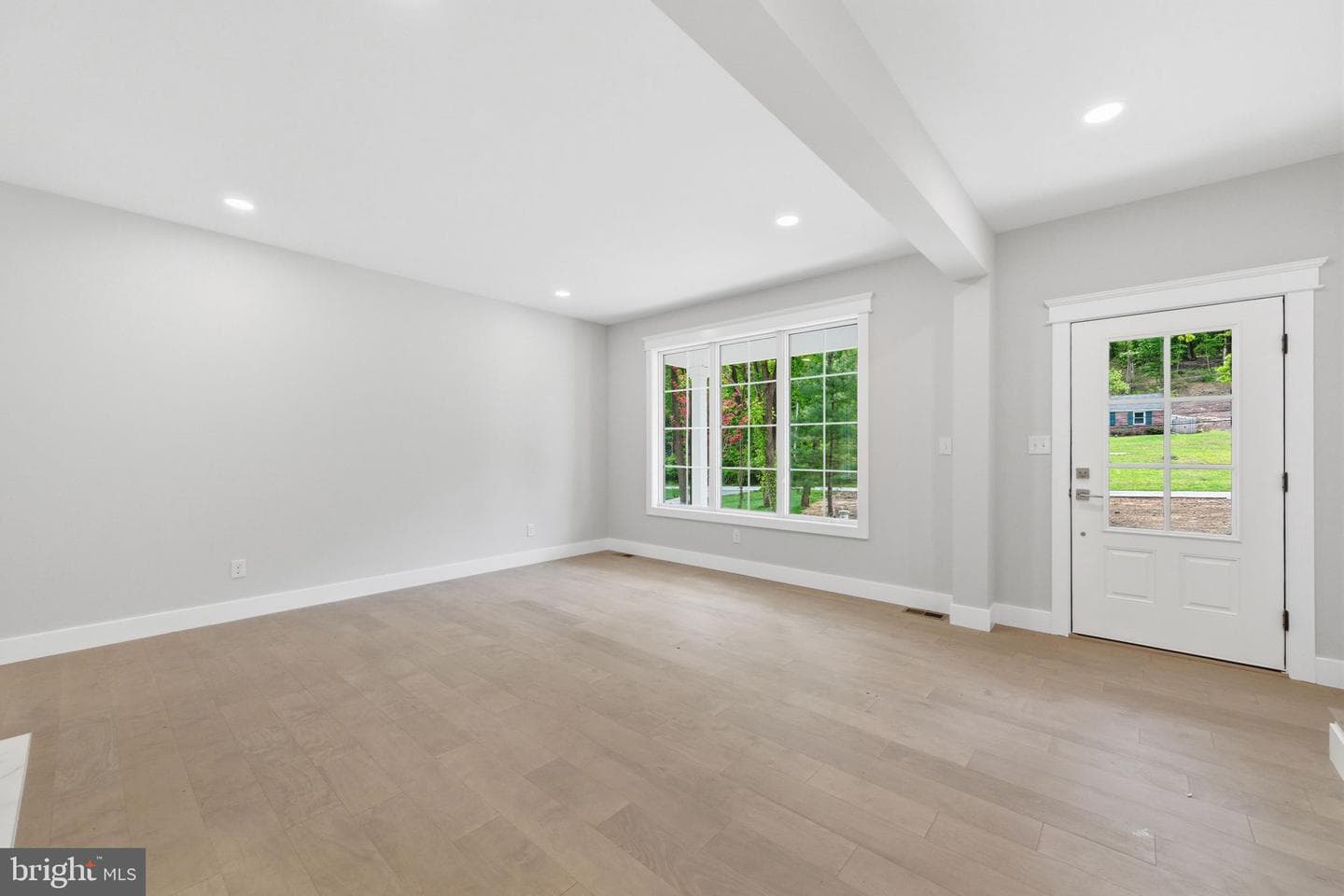 77 Spring Road photo 20