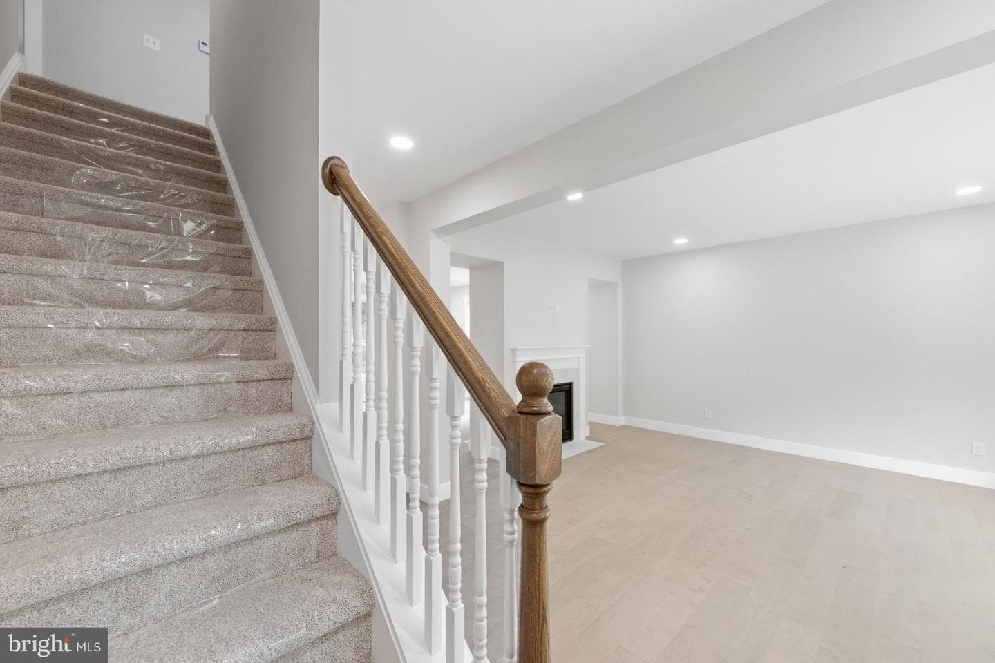77 Spring Road photo 38