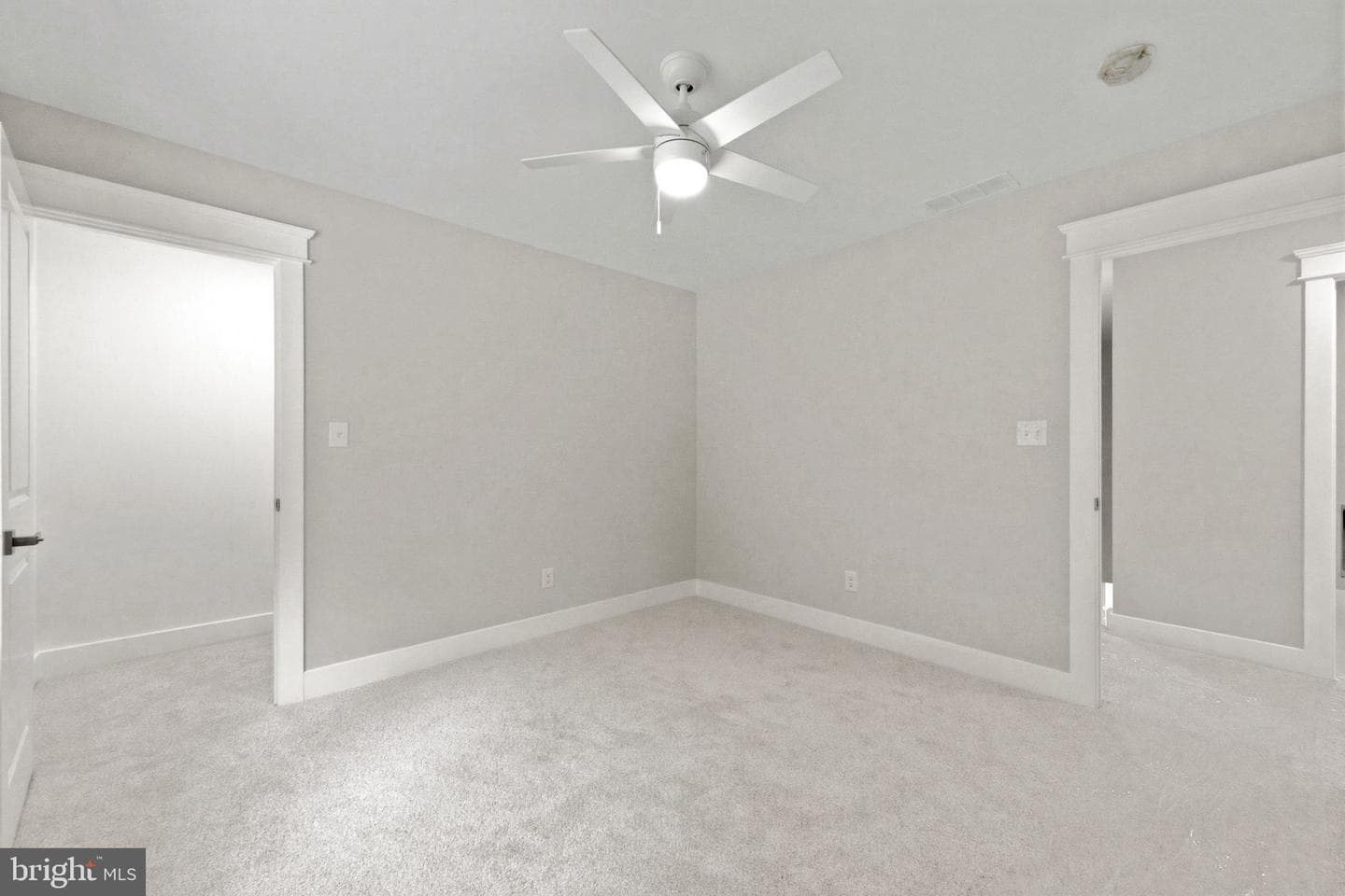 77 Spring Road photo 56