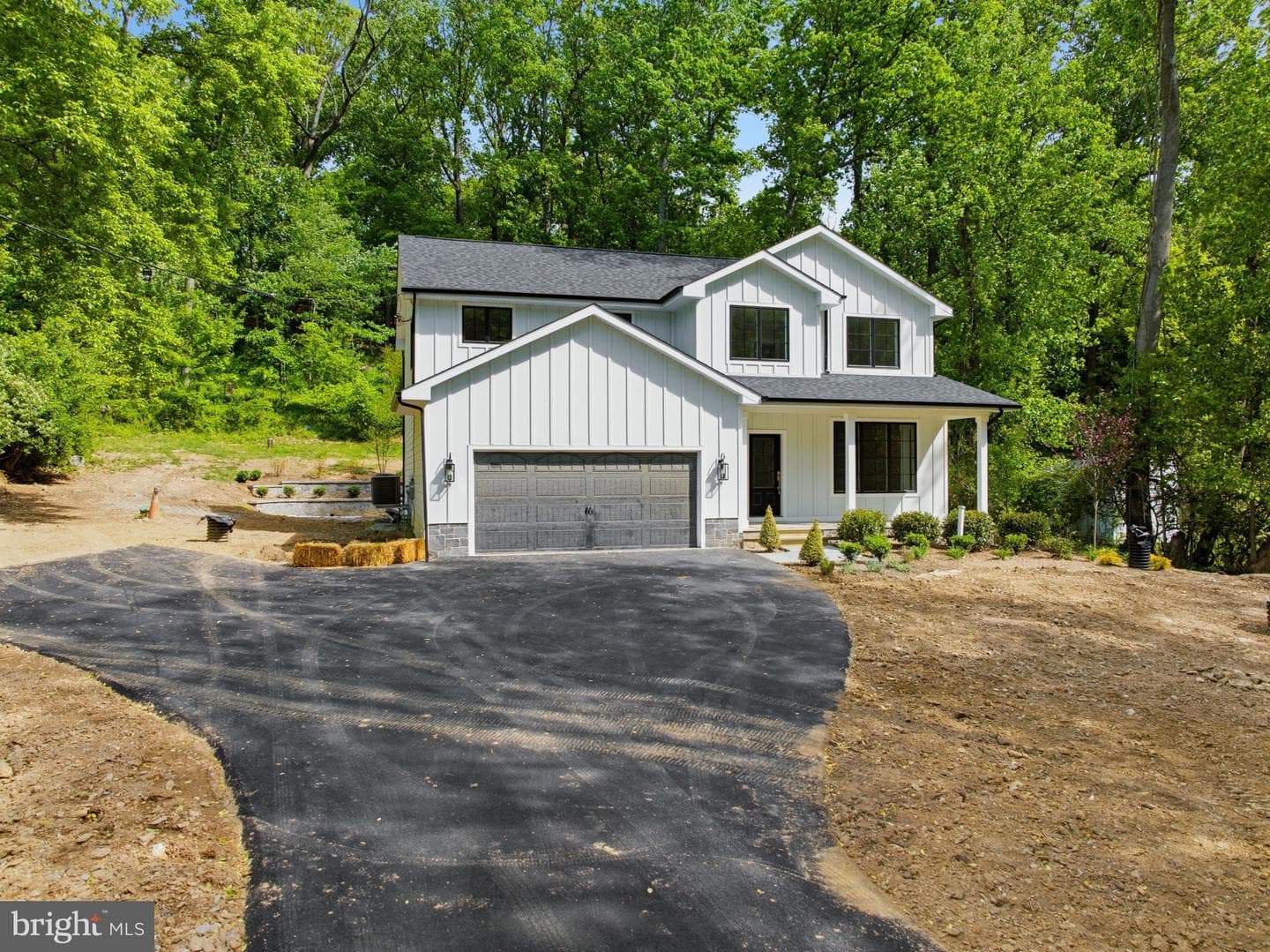77 Spring Road photo 82