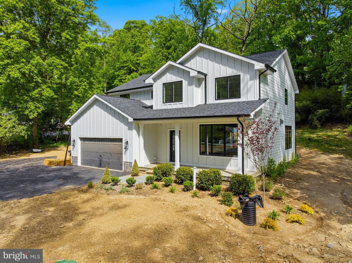 77 Spring Road photo 85