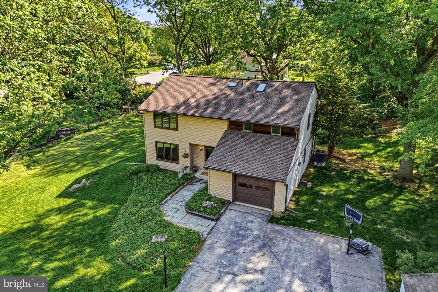 749 Tory Hollow Road photo 2