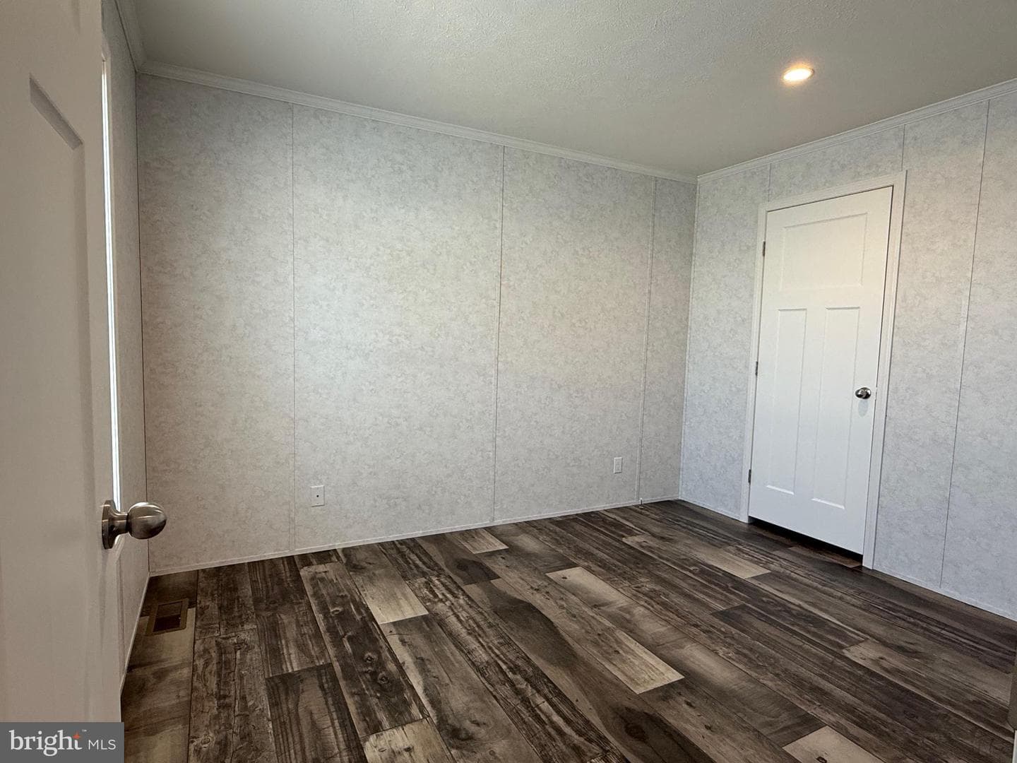 46 Mockingbird Lane photo 13