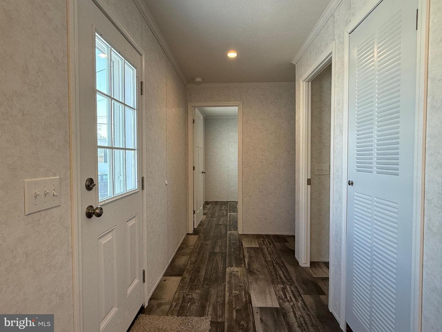 46 Mockingbird Lane photo 9