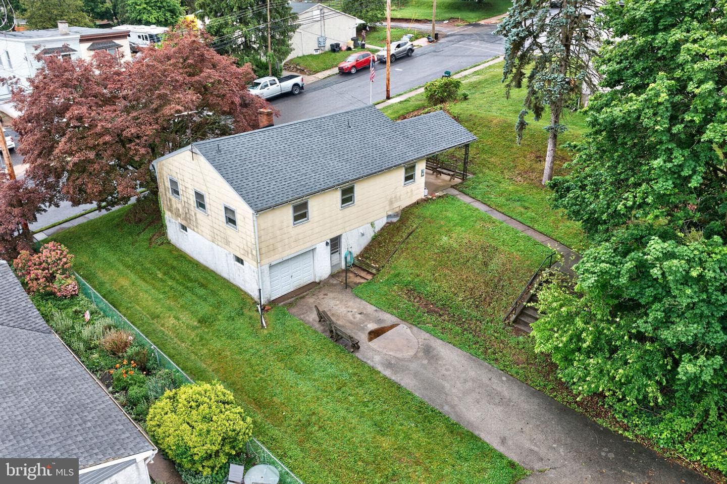 135 Pikeland Avenue photo 33