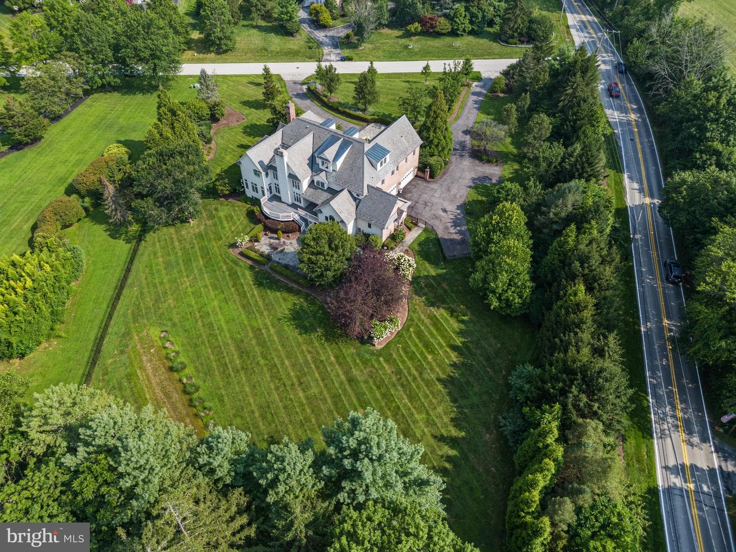 1 Dovecote Lane photo 64