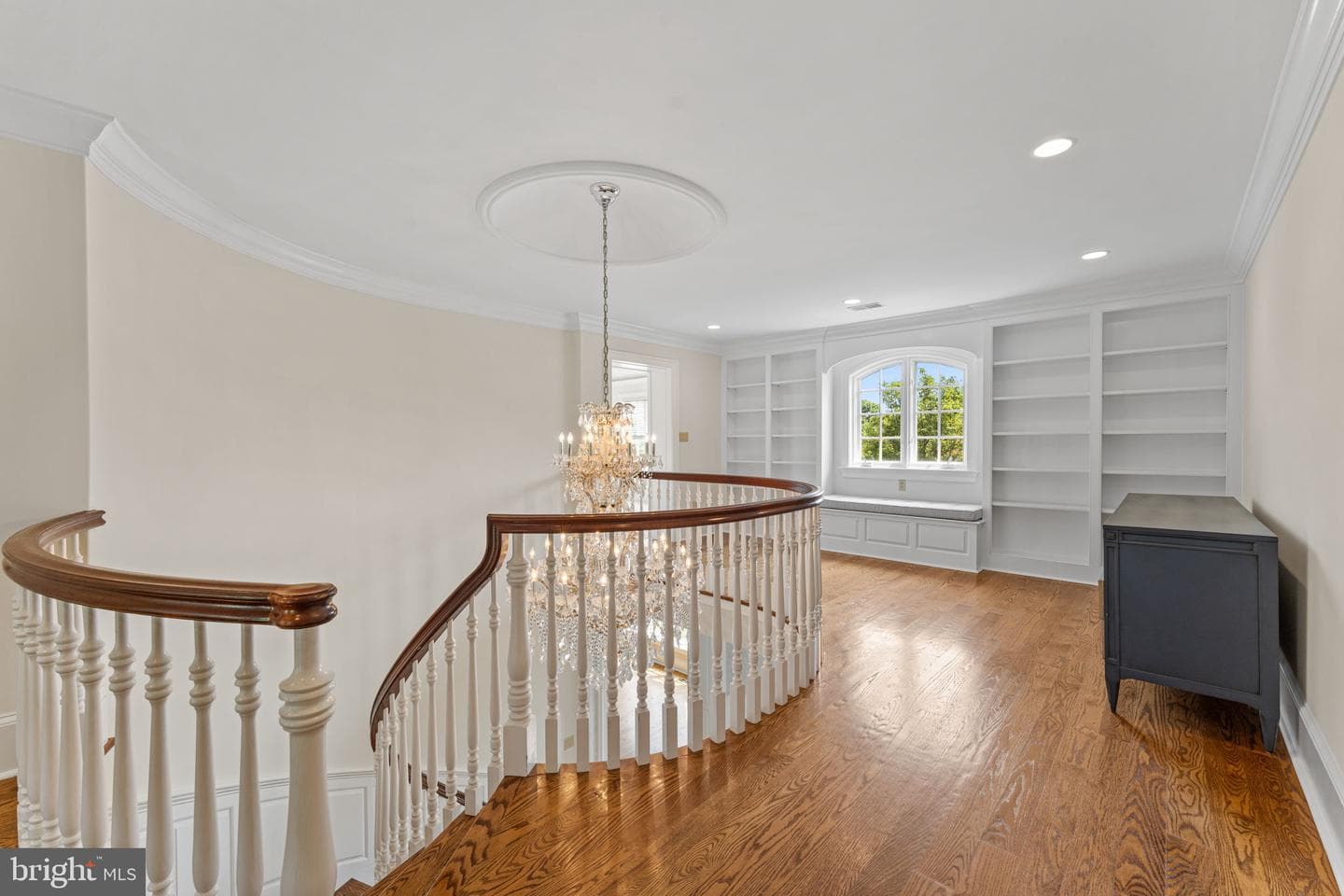 1 Dovecote Lane photo 9