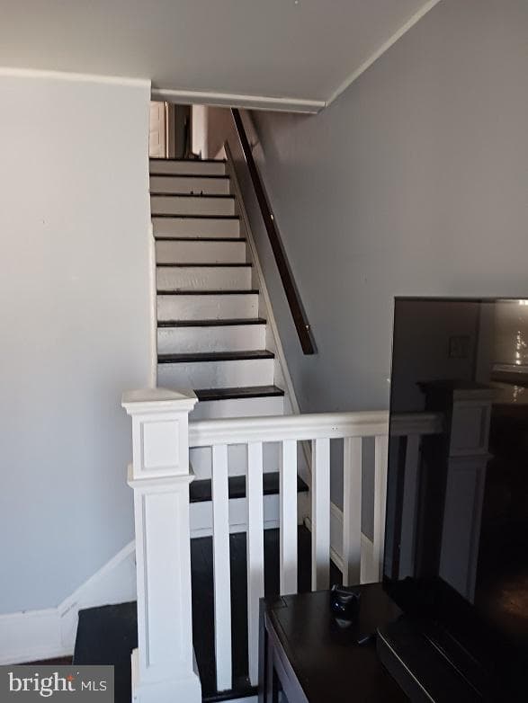 1132 Stirling Street photo 11