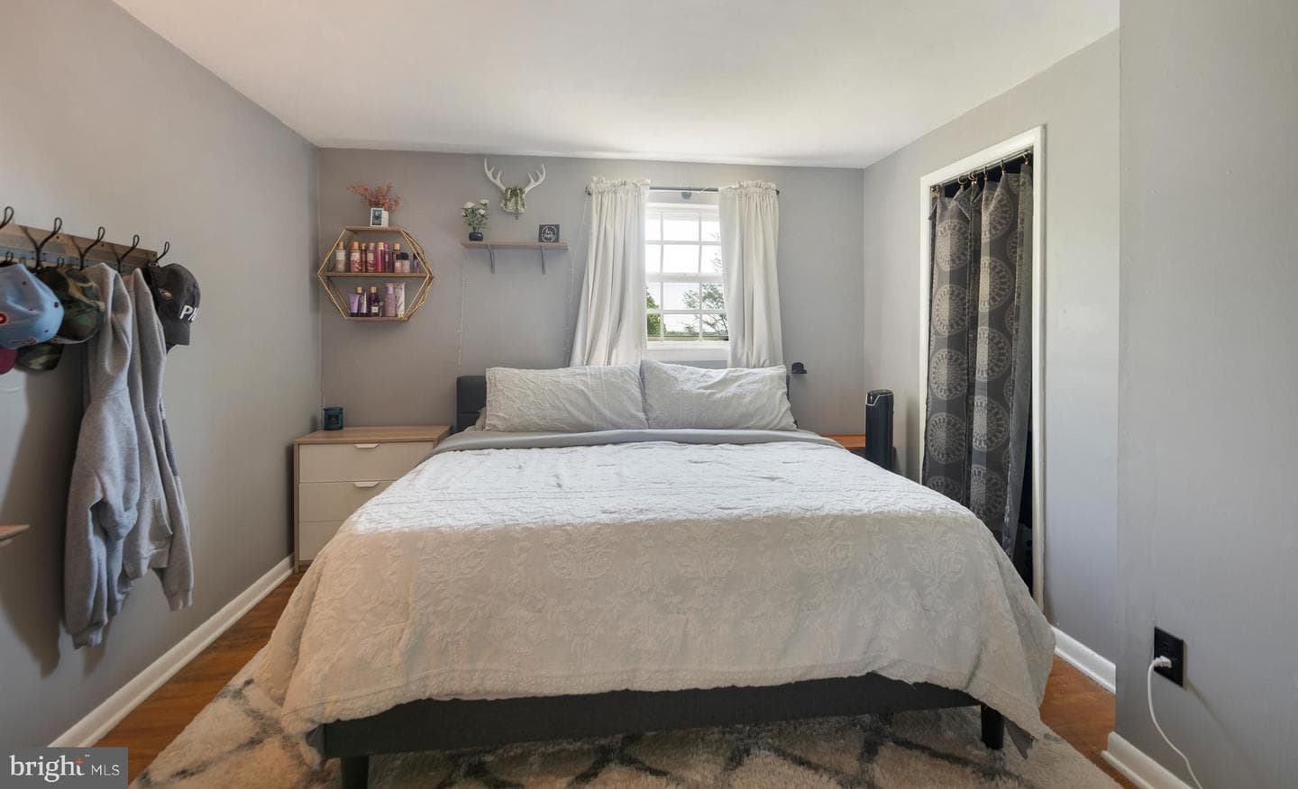 301 Dulles Drive photo 18