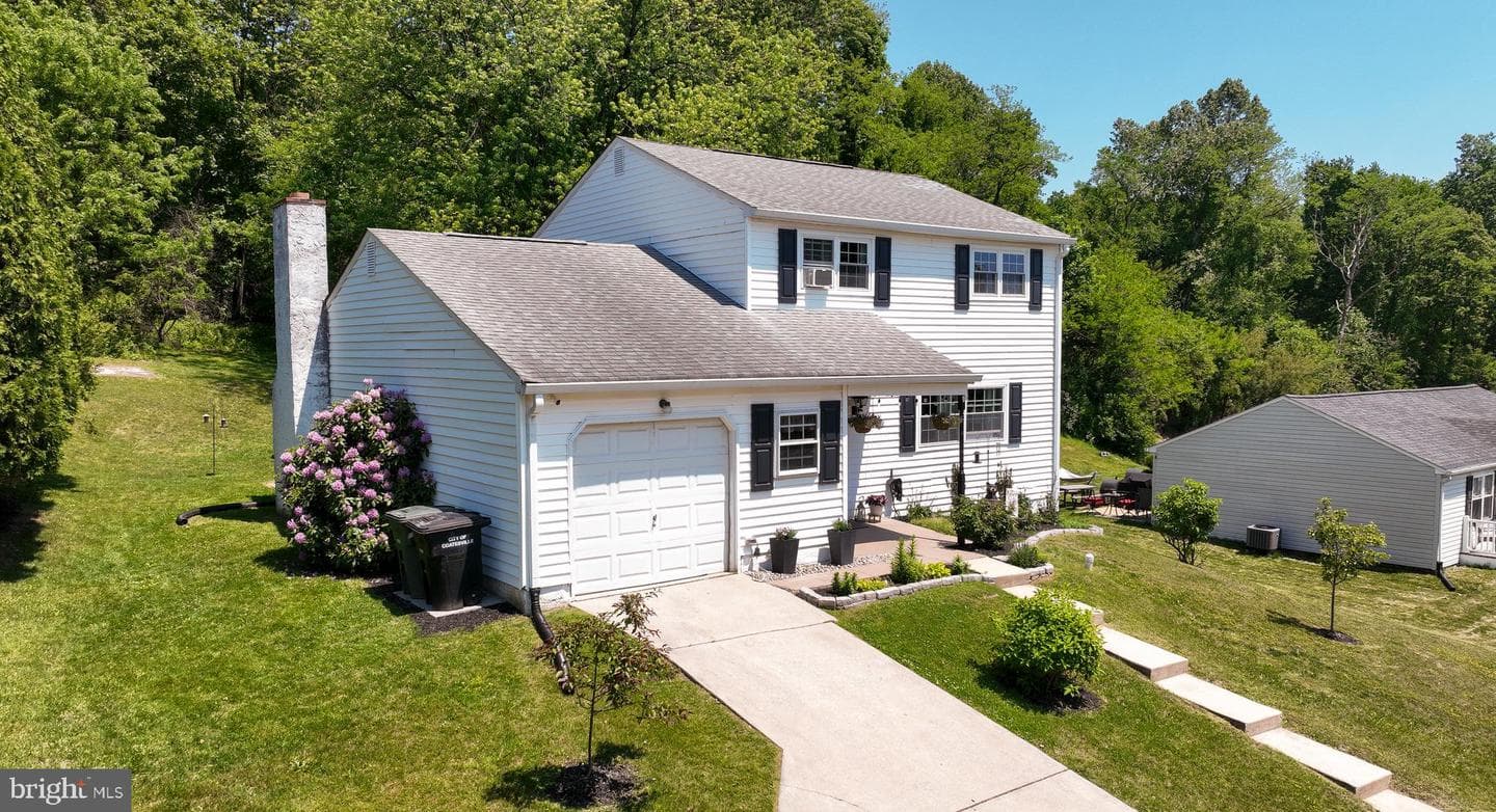 301 Dulles Drive photo 28