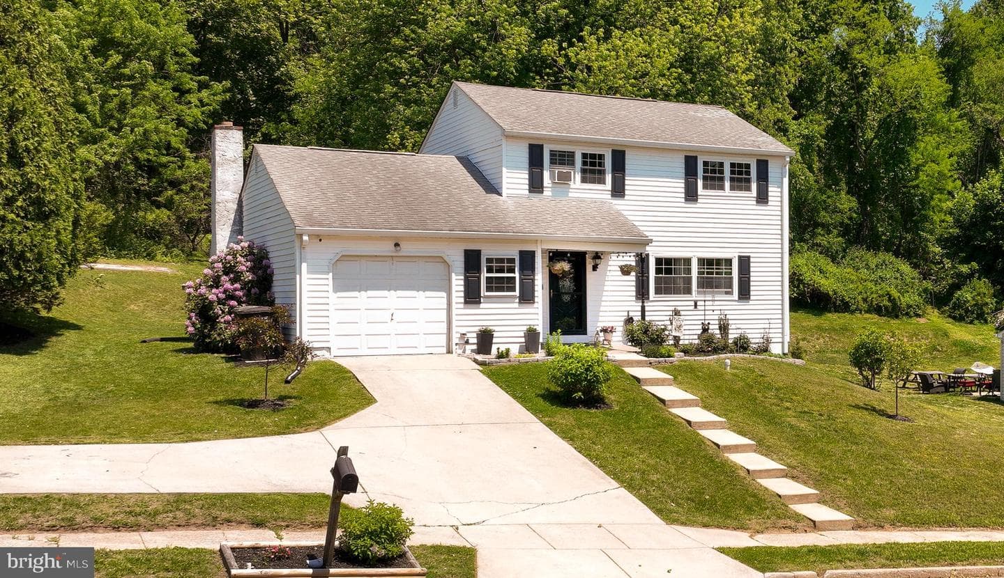 301 Dulles Drive photo 29