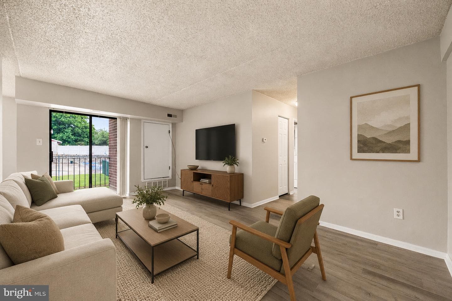 2410 Pond View Drive #2410 photo 12