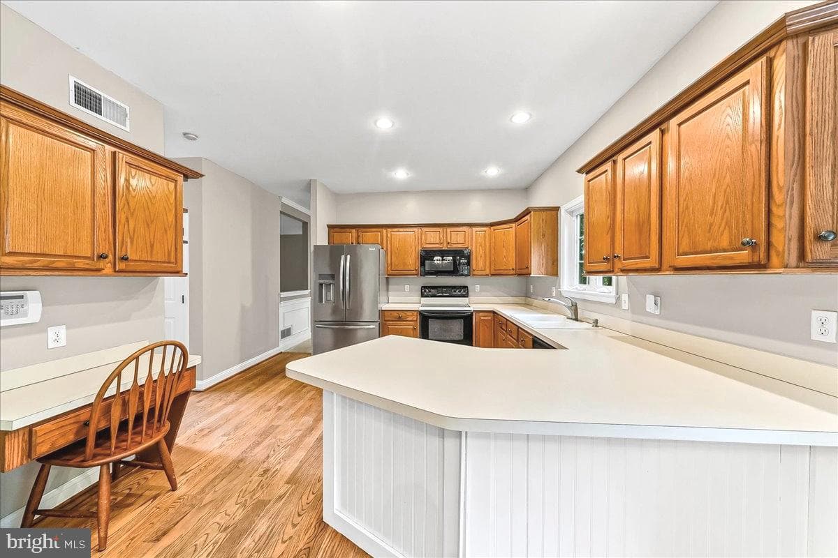 482 W Street Road photo 12