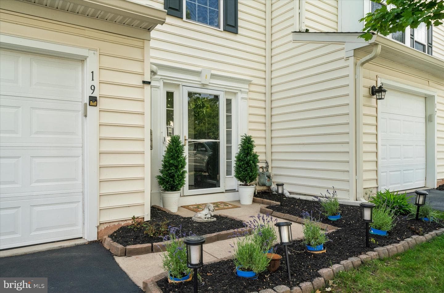 19 Bayberry Lane photo 2