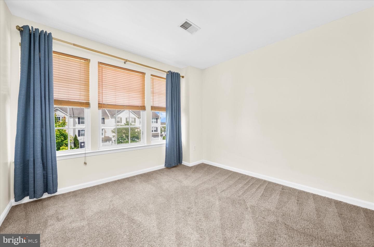 19 Bayberry Lane photo 32
