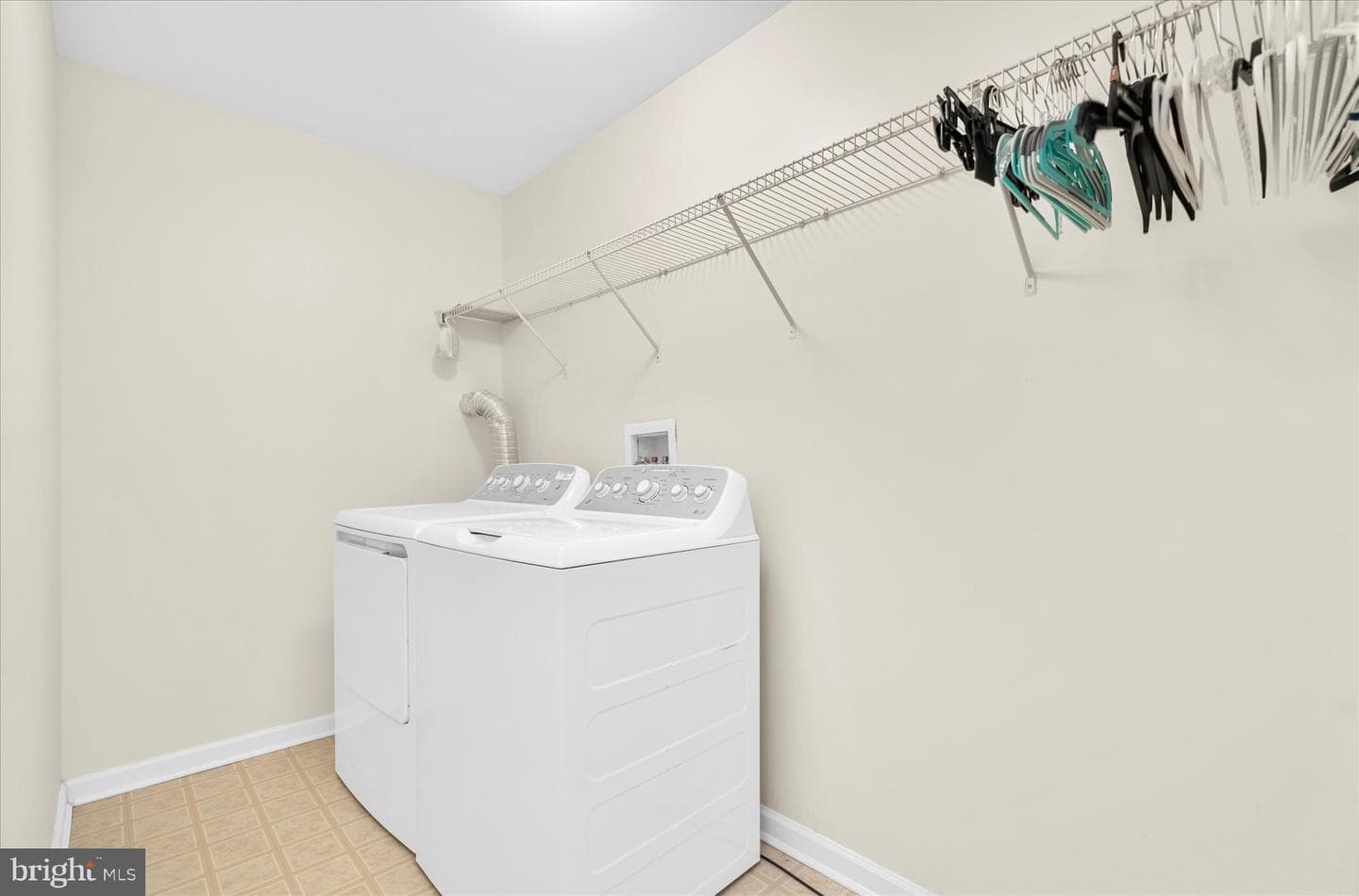 19 Bayberry Lane photo 8