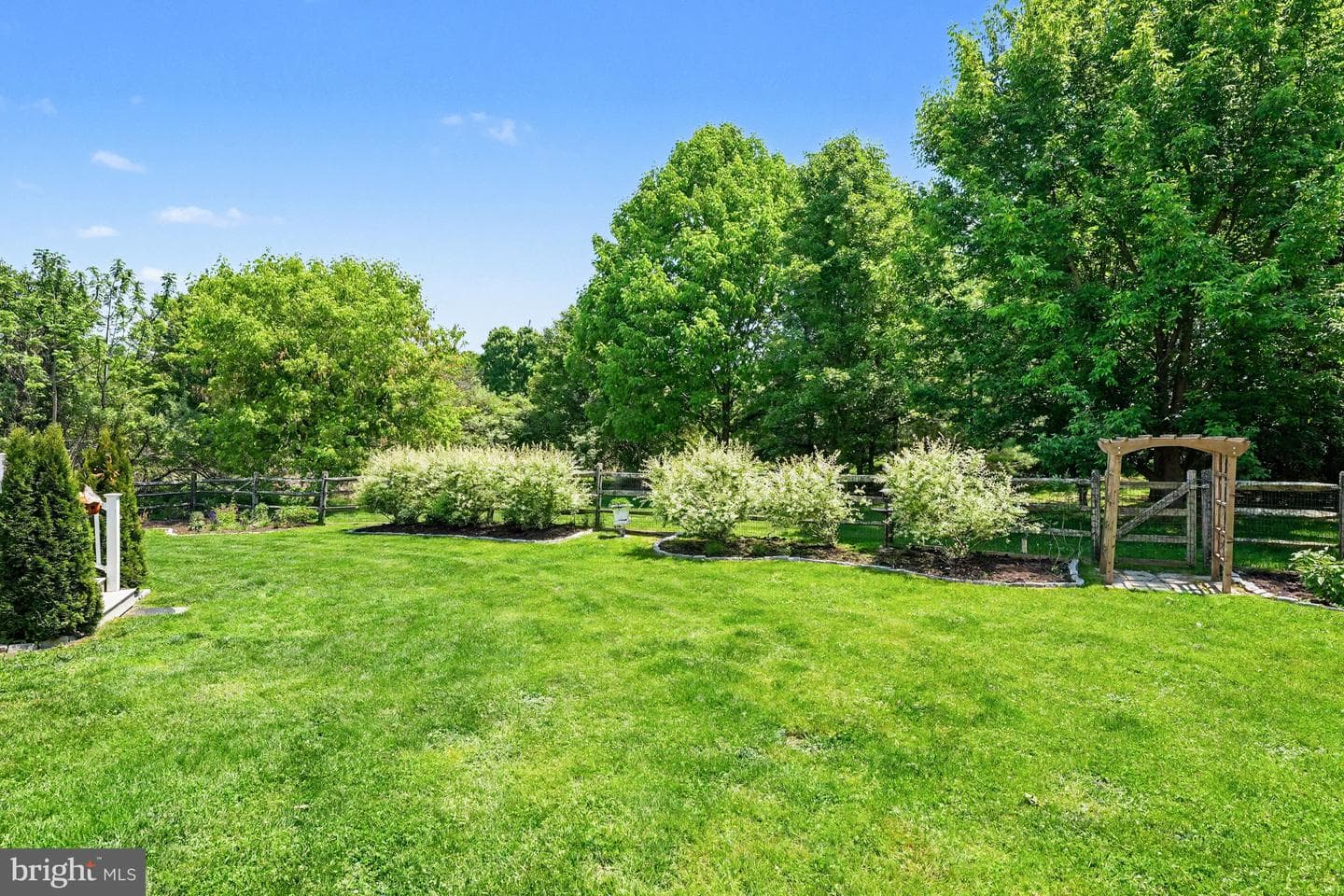 58 N Hawthorne Road photo 46