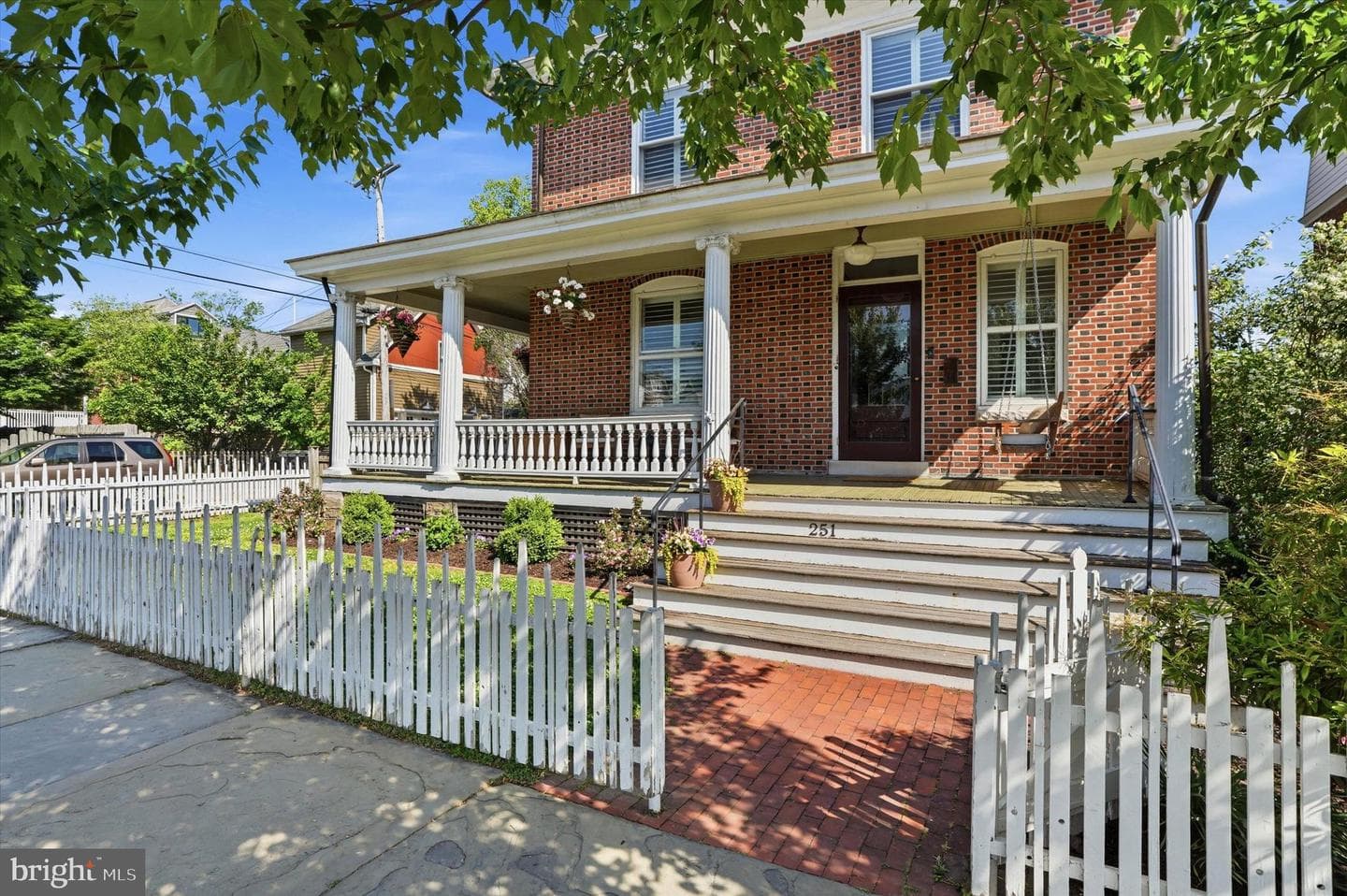 251 3rd Avenue photo 2
