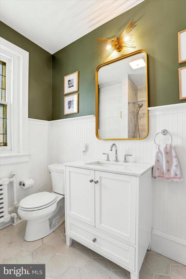 251 3rd Avenue photo 23