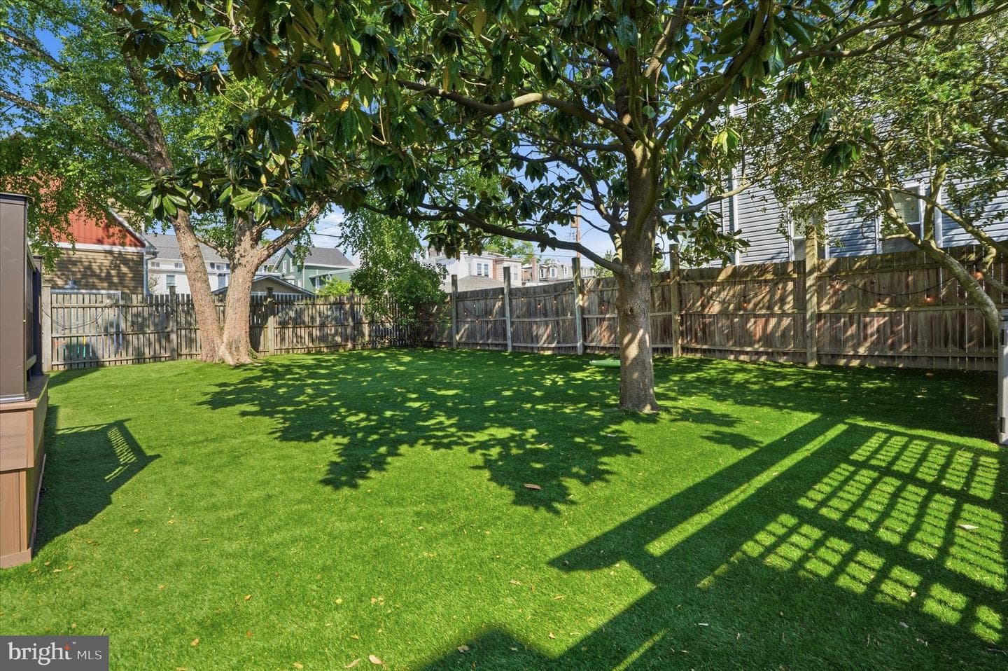 251 3rd Avenue photo 29