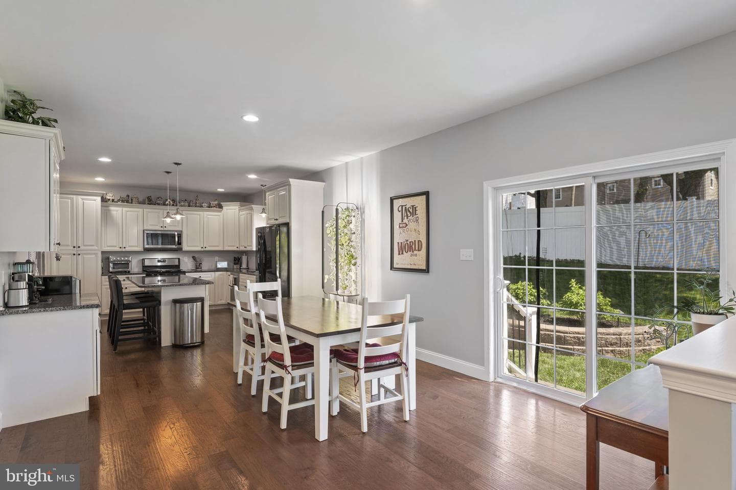 494 E King Road photo 16