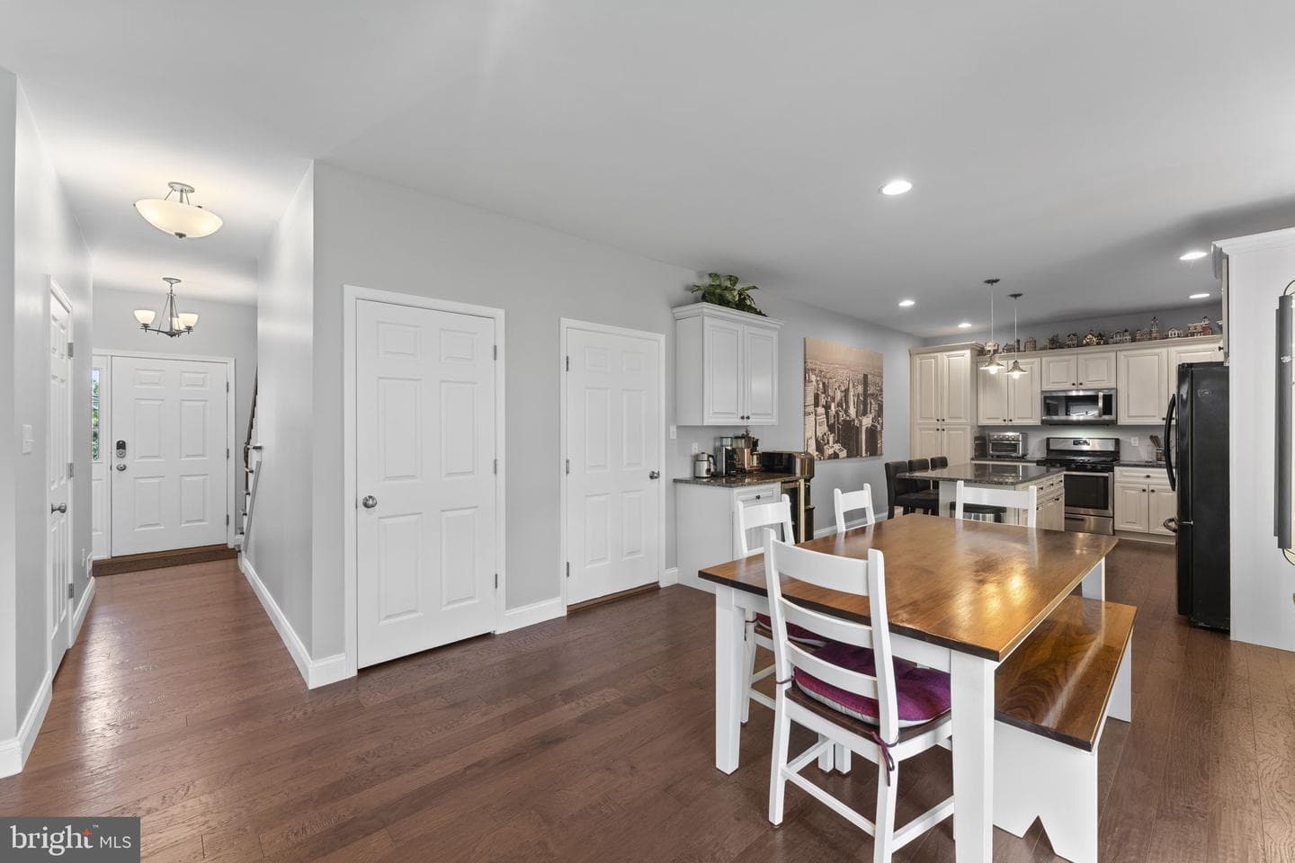 494 E King Road photo 22