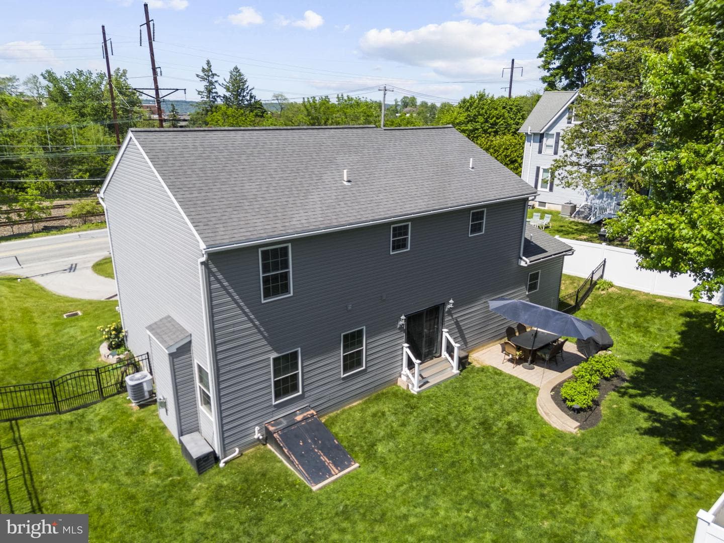 494 E King Road photo 42