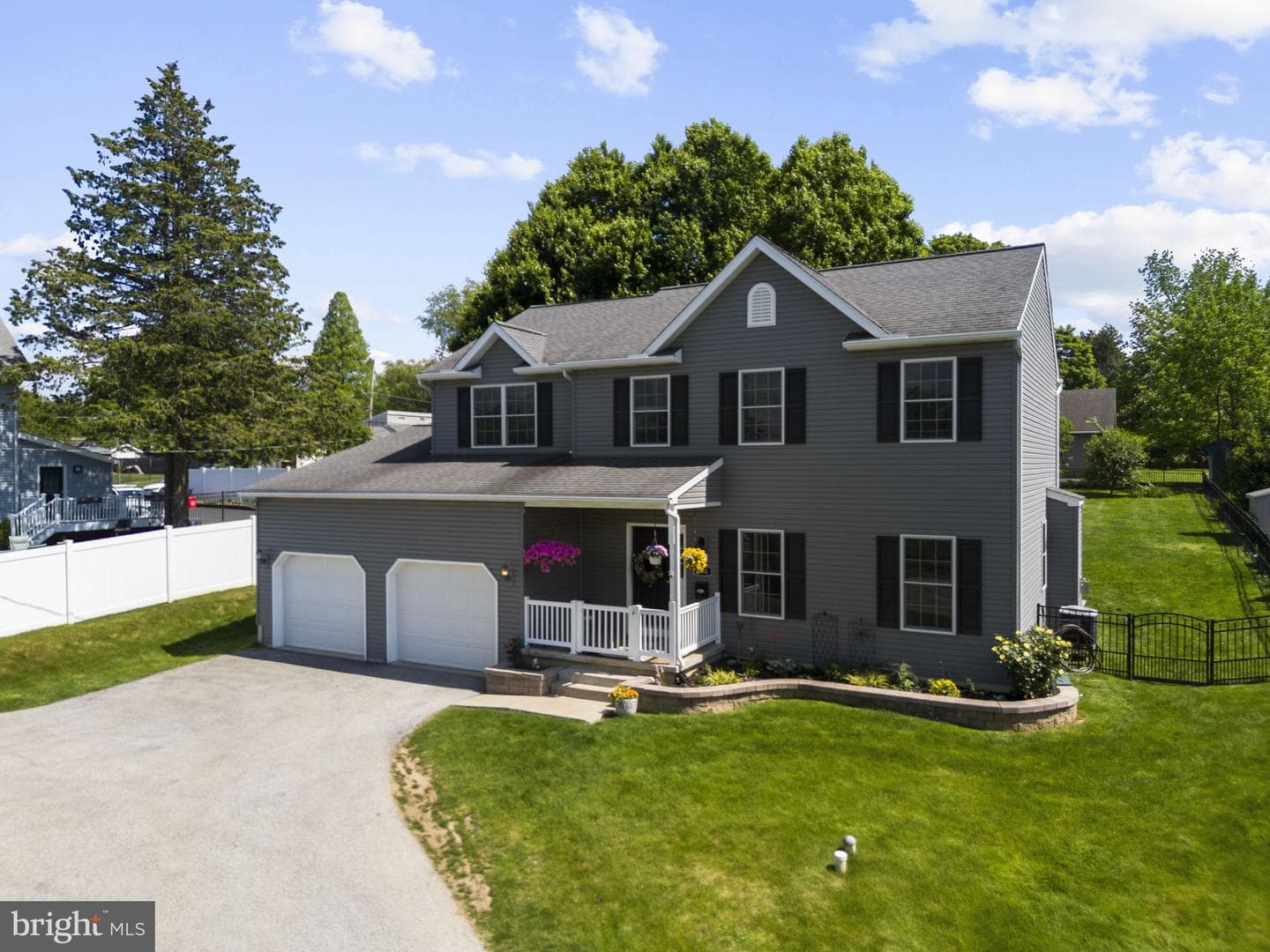 494 E King Road photo 9